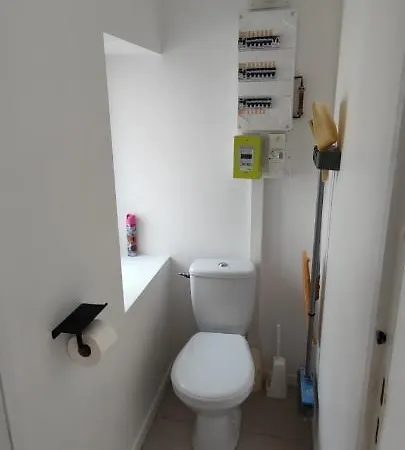 Chaleureuse Petite Maison De Bourg بيت للعطل *