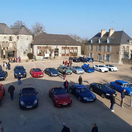 Chaleureuse Petite Maison De Bourg Beaumont-sur-Sarthe