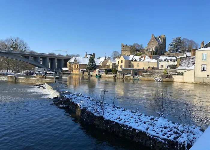 Chaleureuse Petite Maison De Bourg